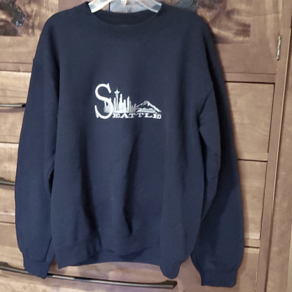 Gildan heavy dark Blue Seattle sweatshirt, unisex, Small, bought in Seattle